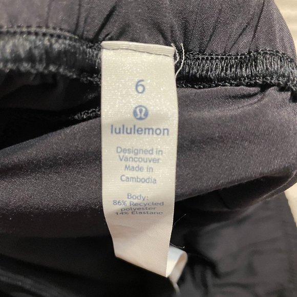 SOLD ✨ Black Lululemon Noir pant Size 6 - Picture 4 of 4